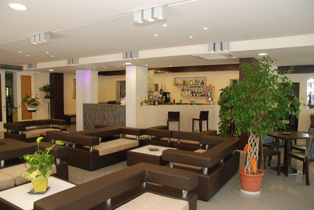 Hotel Ambra Cesenatico Exterior foto